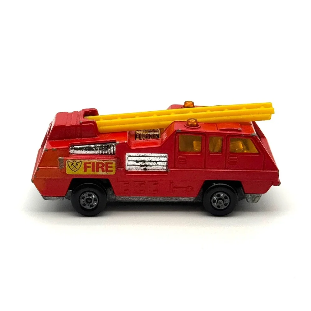 Matchbox Superfast No. 22 Blaze Buster Fire Truck 1975 Lesney‎ Vintage